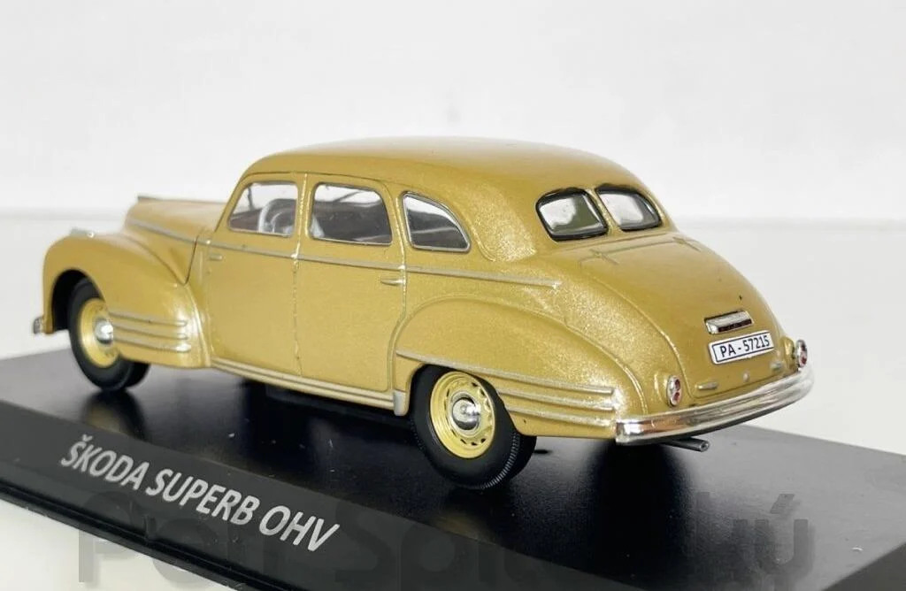 Škoda Superb OHV – DeAgostini 1:43