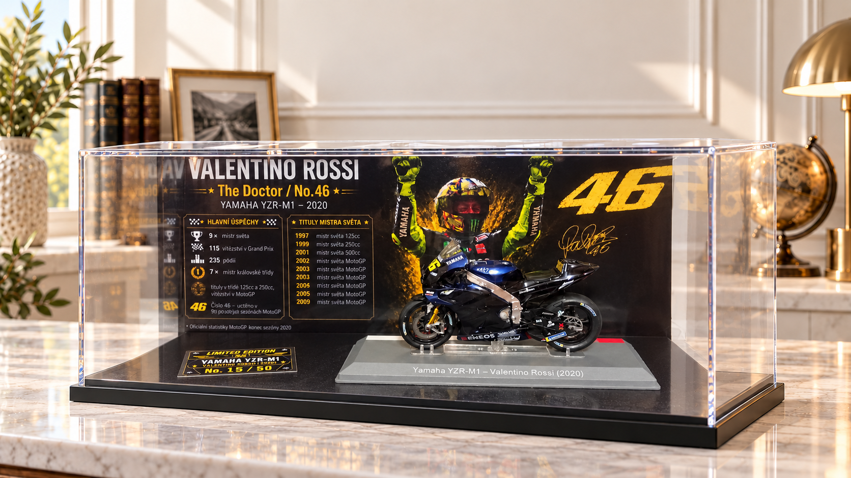 Valentino Rossi 46 – Yamaha YZR-M1 (2020), limitovaná edice ve vitríně
